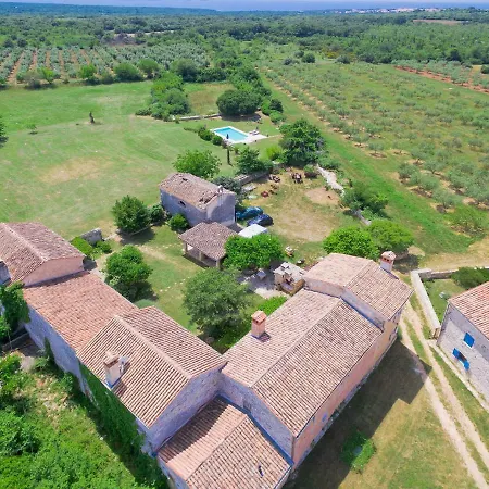 וילה Stancija Negrin By Interhome
