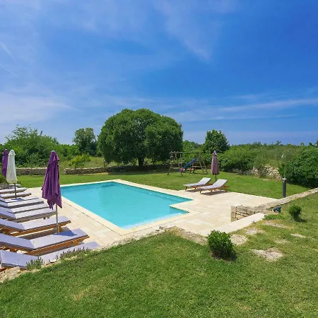 Vila Stancija Negrin By Interhome Gajana