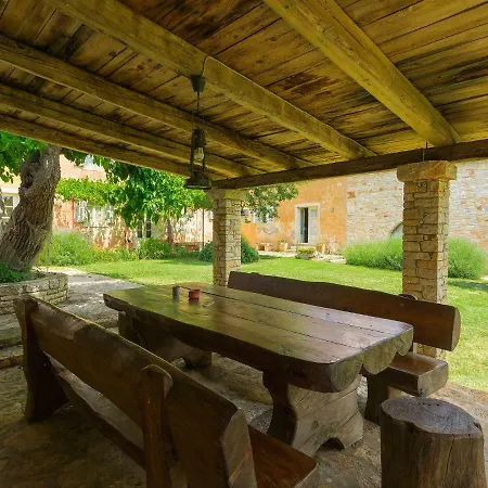 Stancija Negrin By Interhome *