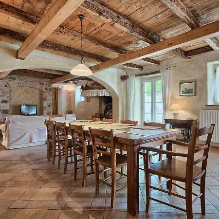 Vila Stancija Negrin By Interhome